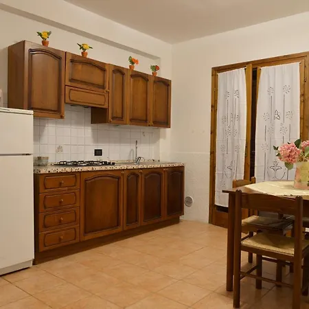Casa Montescudaio